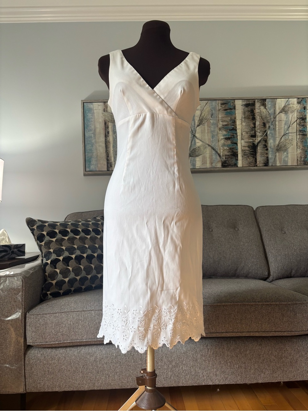 Rampage White Sleeveless V-Neck Dress